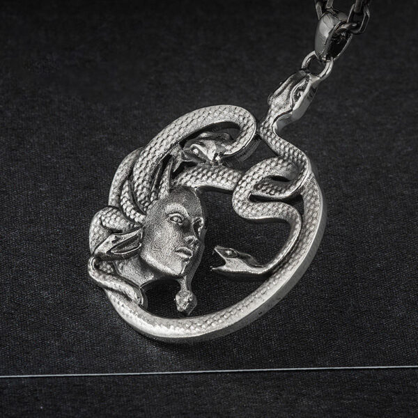 Medusa Ring Dragon Play Pearl Necklace Light Luxury Small Snake Jewelry - Image 6