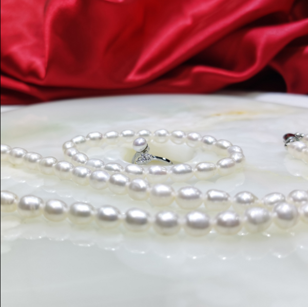 Three Piece Jewelry Pearl Necklace Bracelet Ring 7-8mm - Image 4