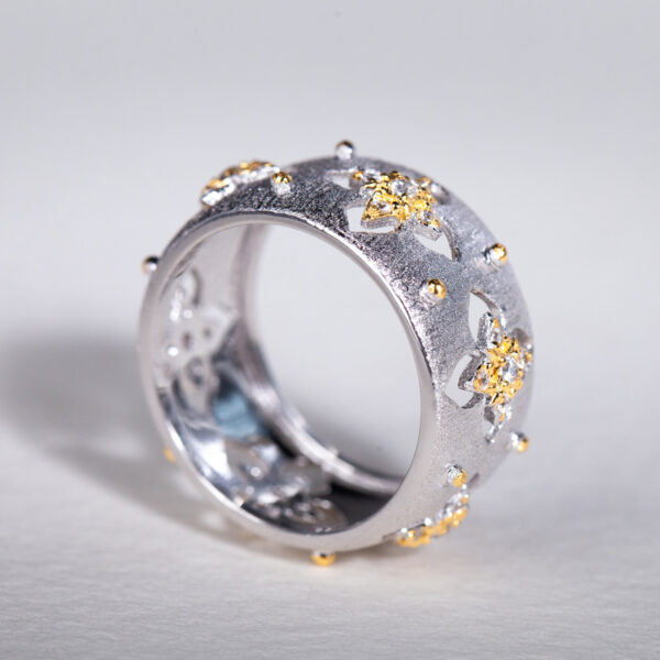 Silver Plated Gold Ring with Zircon Hollowed Out Elegant Women's Ring - Image 5