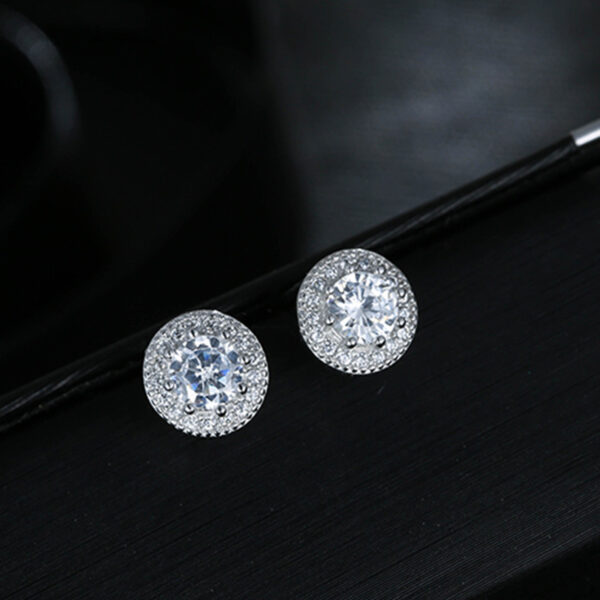 Diamond stud earrings - Image 6