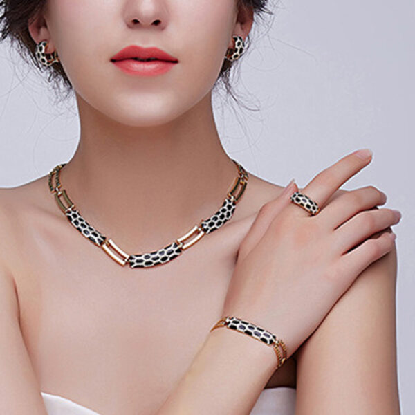 Costume Jewelry-Sets for Women - Image 3