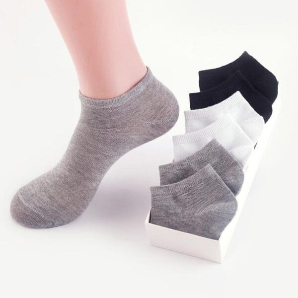 Women's Breathable Socks 10 Pairs Set - Image 2