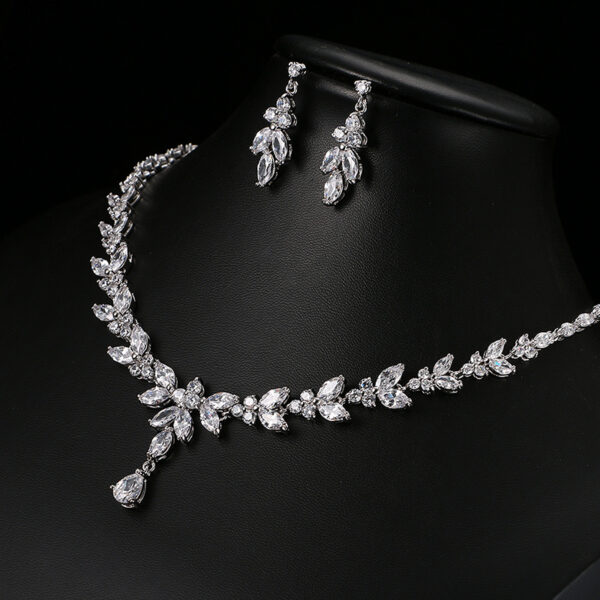Zircon Simple Bridal Set - Image 5