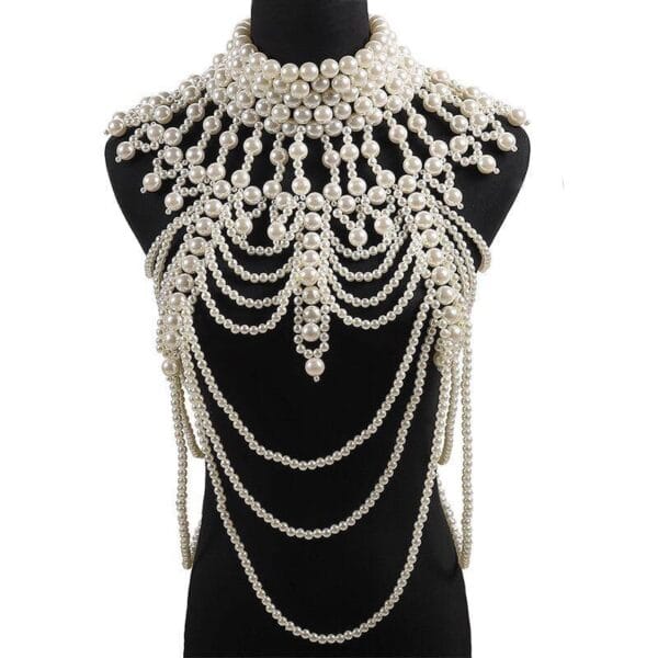 Luxurious Pearl Necklace for Brides