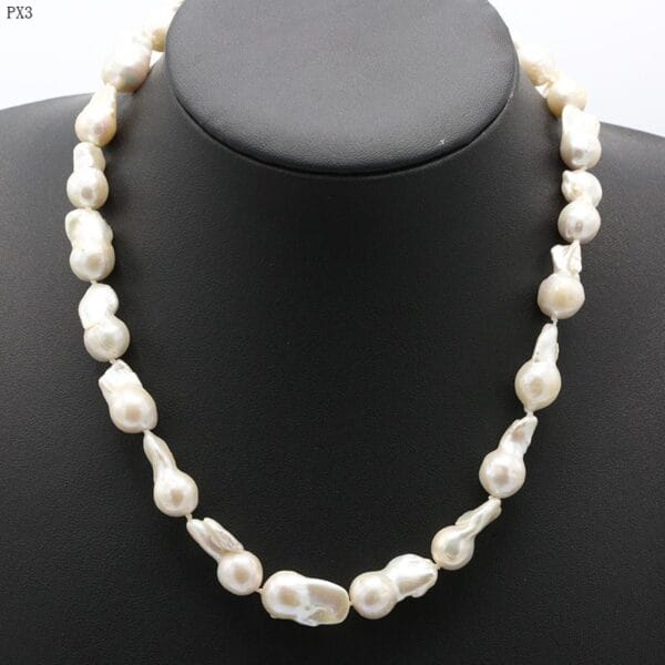 Minimal Freshwater Pearls Choker for Women - Image 2