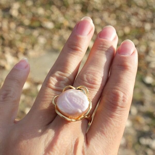 Women's Irregular Big Pearl Gold Color Copper Ring - Image 5