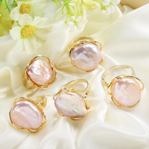 Women's Irregular Big Pearl Gold Color Copper Ring - Image 3