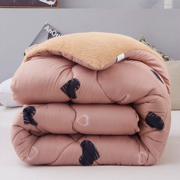 Printed Plush Comforter  - Image 2