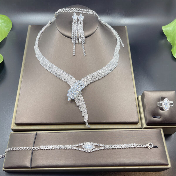 Fashion Luxury Rhinestone Earrings Necklace Ring Bracelet Four Piece Chain - Image 4