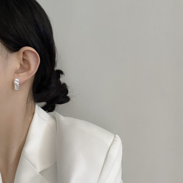 Korean All-match Ins Niche Design Beating Earrings - Image 2