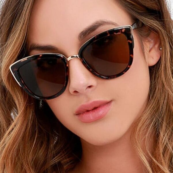 Women's Luxury Cat Eye Sunglasses - Image 4