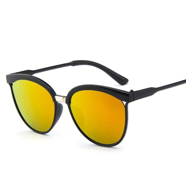 Big Cat Eye Sunglasses for Women - Image 3