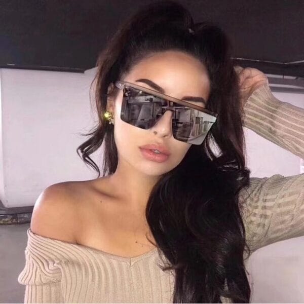 Women's Big Frame Square Shaped Sunglasses - Image 5