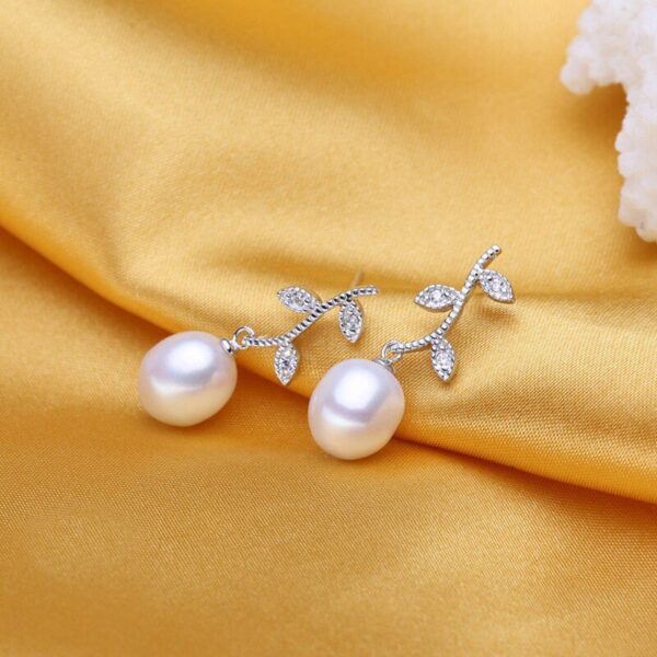 Magnificent 925 Silver Pearls Women's Jewelry 4 pcs Set - Image 3