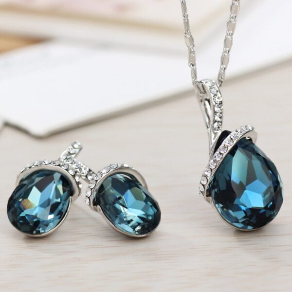 Women's Elegant Drop Jewelry Set - Image 3