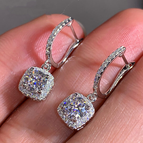 Love Heart Zircon Ear Studs Fine Beauty Wedding Ear Studs Fashion Heart-shaped Full Diamond Earrings - Image 3