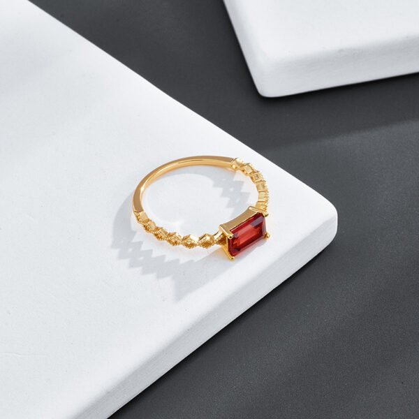 S925 Silver Plated Gold Inlaid Natural Pomegranate Ring - Image 4