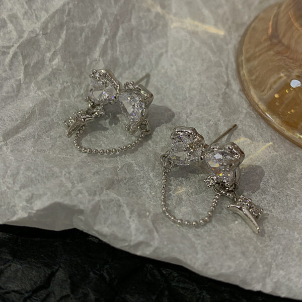 Hot Girl Style Fashion Simple Love Chain Earrings - Image 3